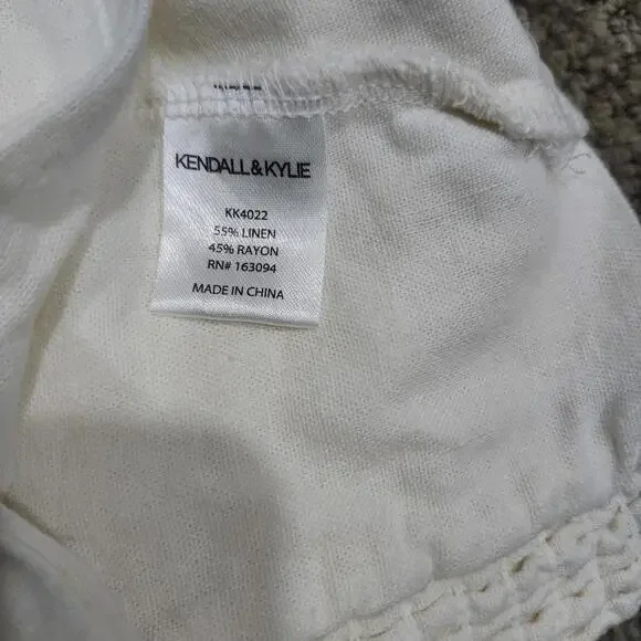 Forever 21 White Ruched Crop Top Cami with Adjustable Straps NWT Size Medium - Picture 7 of 7